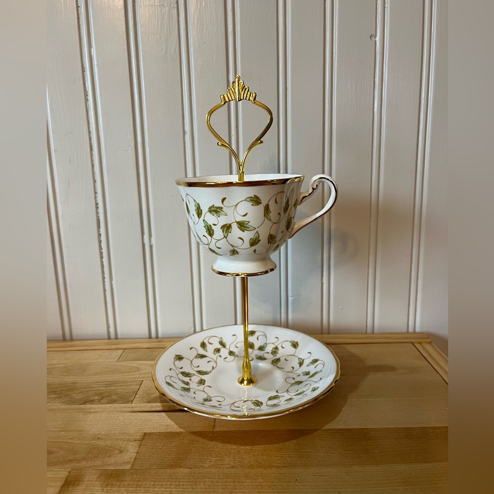 Vintage Tea Cup and Saucer Trinket Holder - Picture 9 of 11